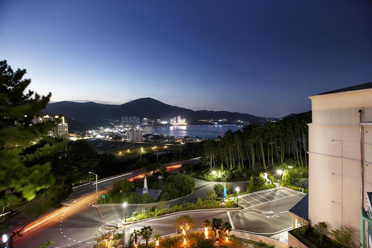 Dome Hotel Geoje Bagian luar foto