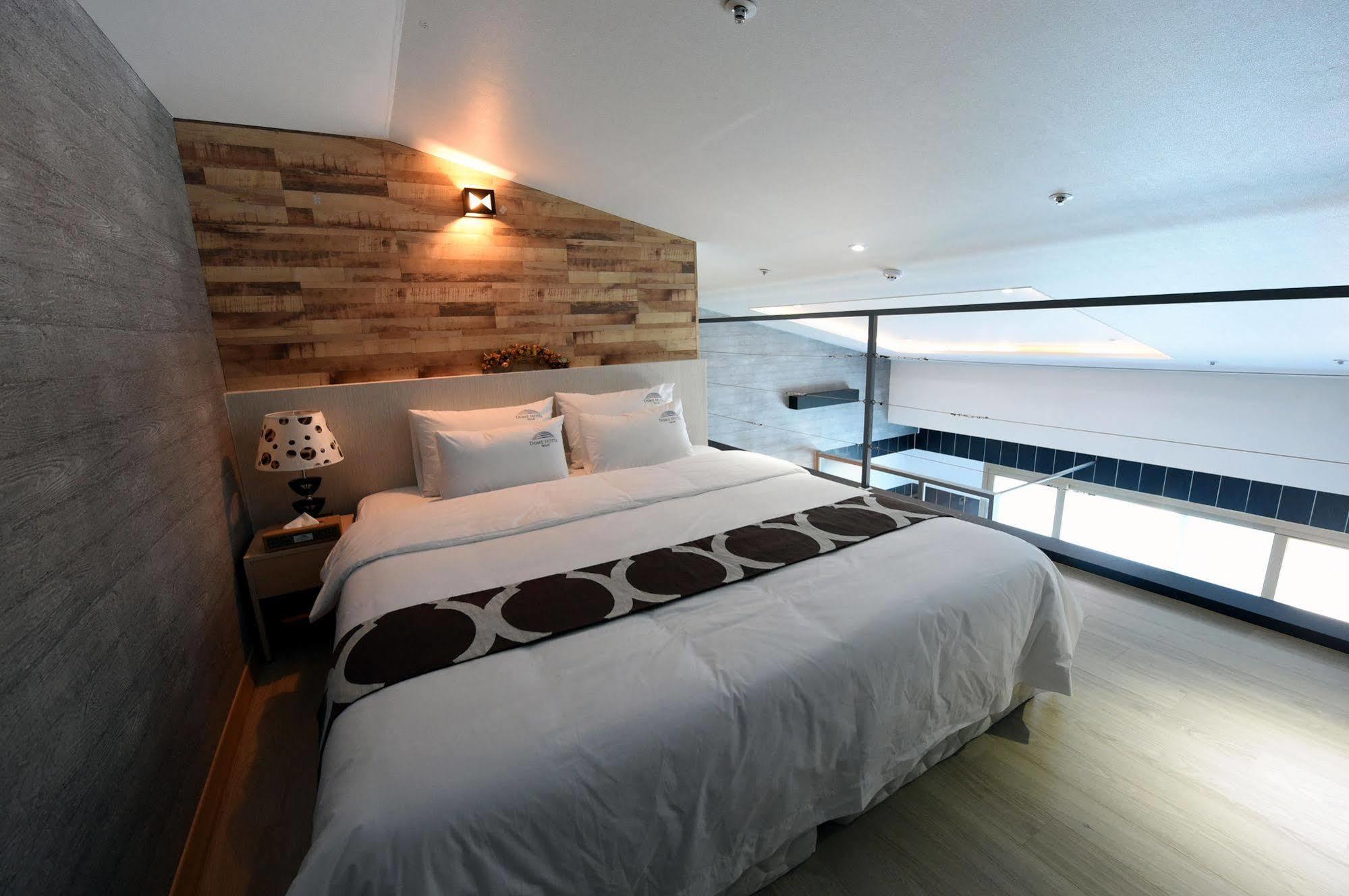 Dome Hotel Geoje Bagian luar foto
