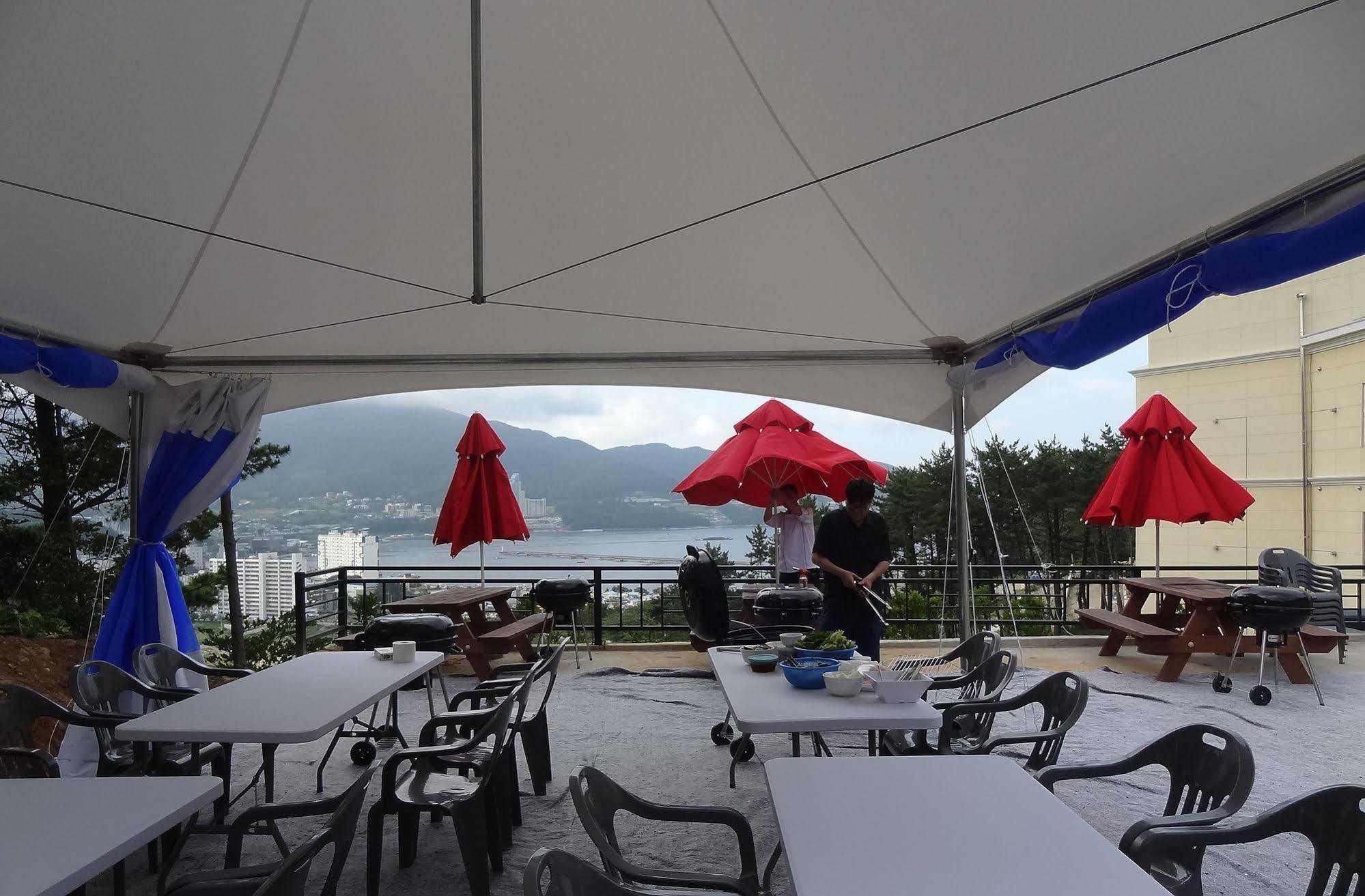 Dome Hotel Geoje Bagian luar foto