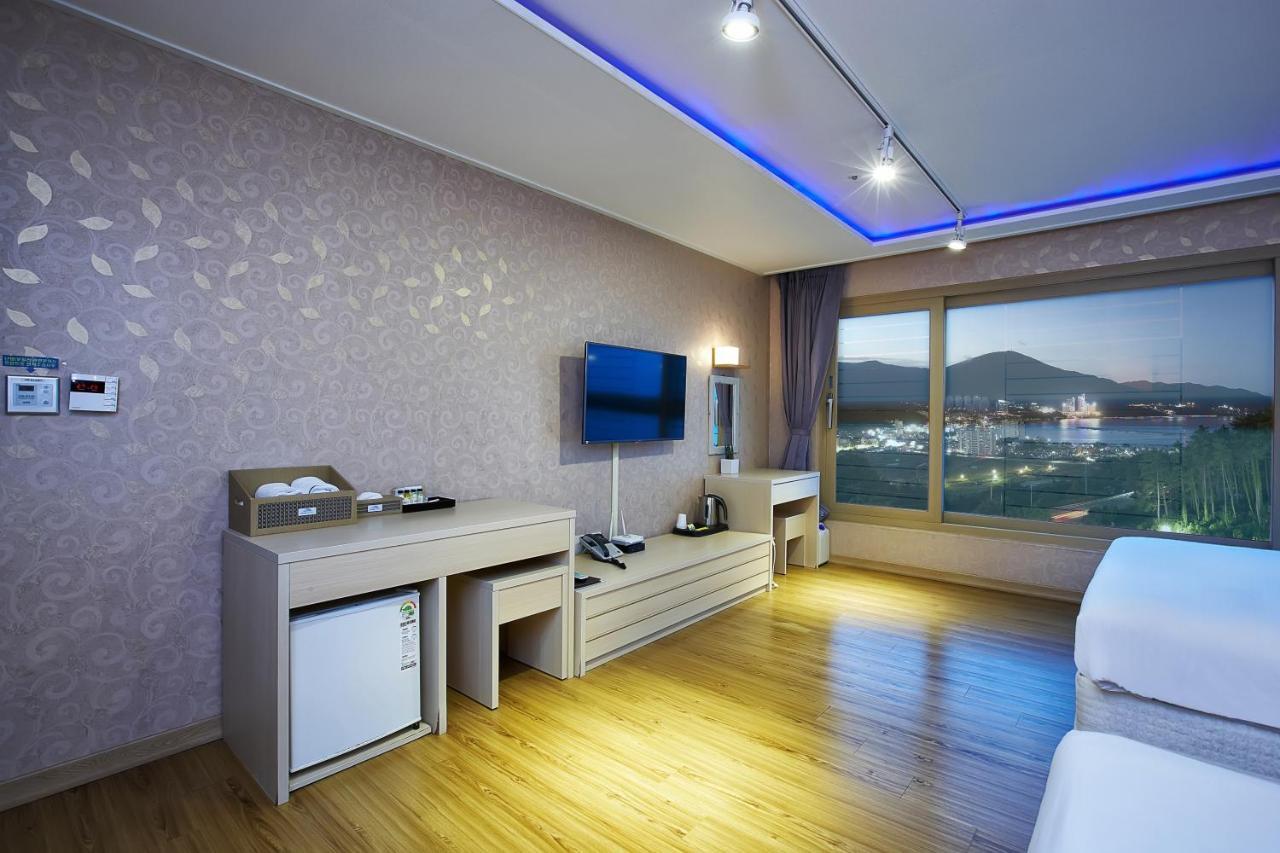 Dome Hotel Geoje Bagian luar foto